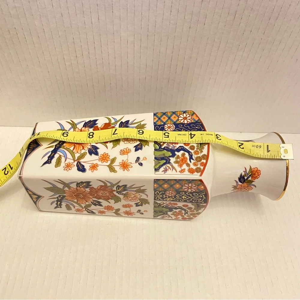 Japanese Imari Vase 1960’s Printed, Hand painted, Gilded Rim.
